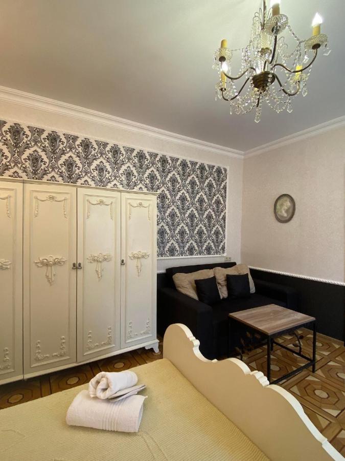 Дом 8 Daire Tiflis Dış mekan fotoğraf