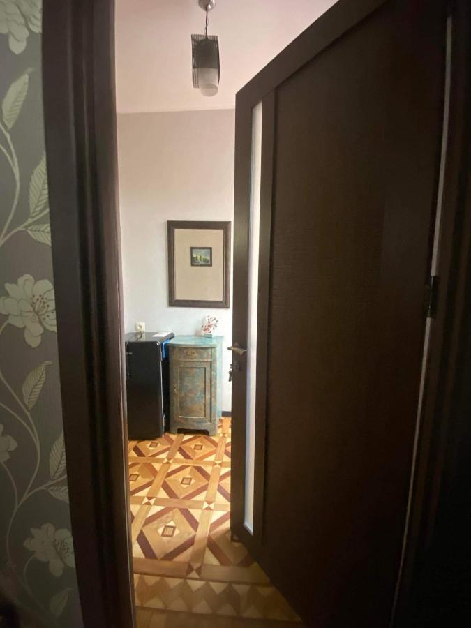 Дом 8 Daire Tiflis Dış mekan fotoğraf
